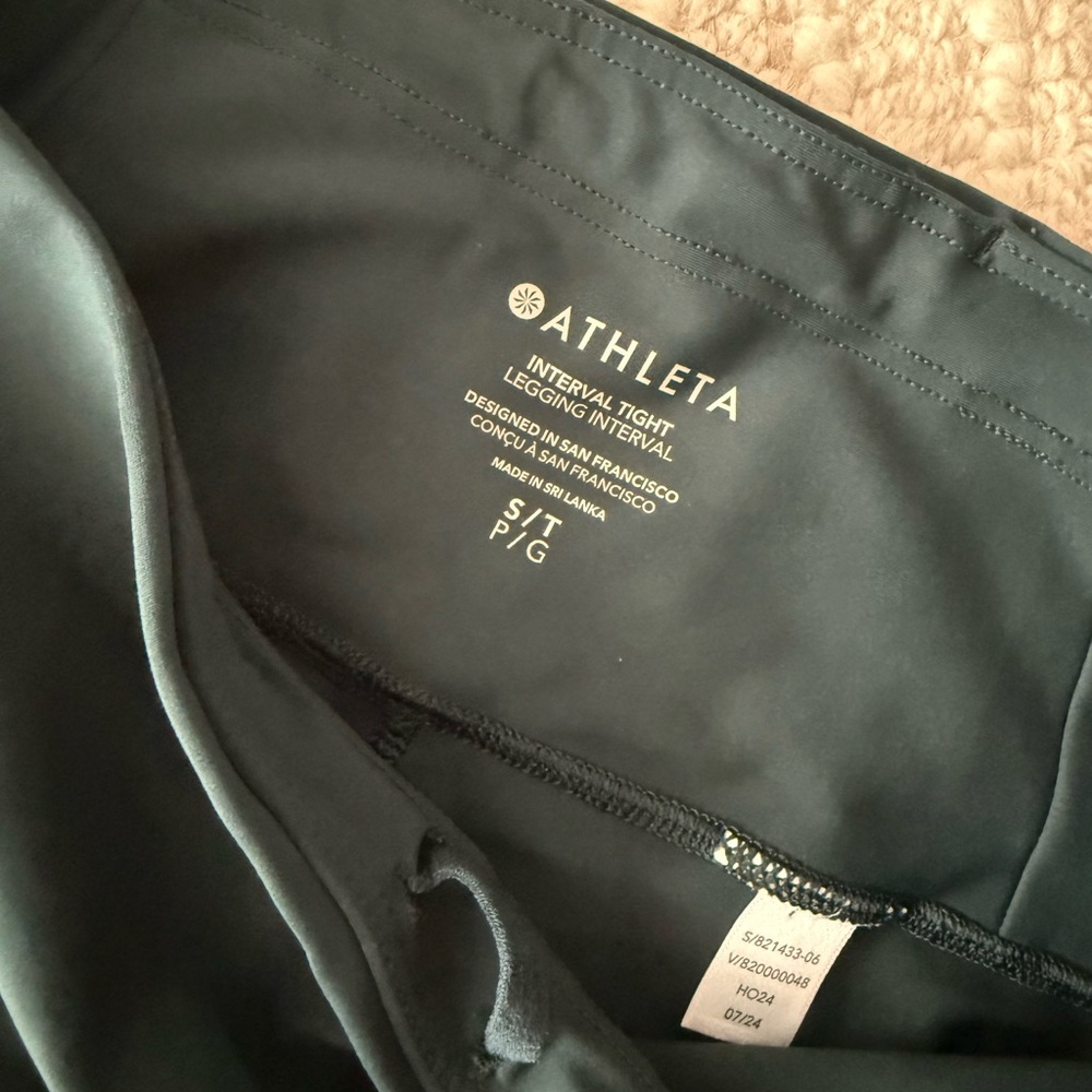 Athleta Green Interval Tight Leggings - Picture 2 of 8